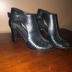 Merona Women’s Heels!,